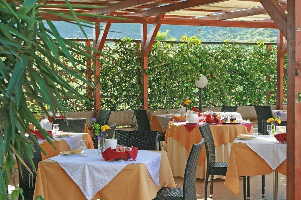 Hotel Royal Bosa Extérieur photo