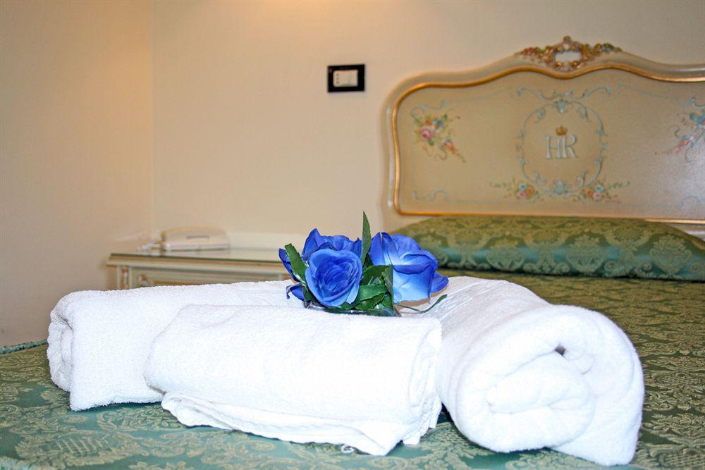 Hotel Royal Bosa Extérieur photo